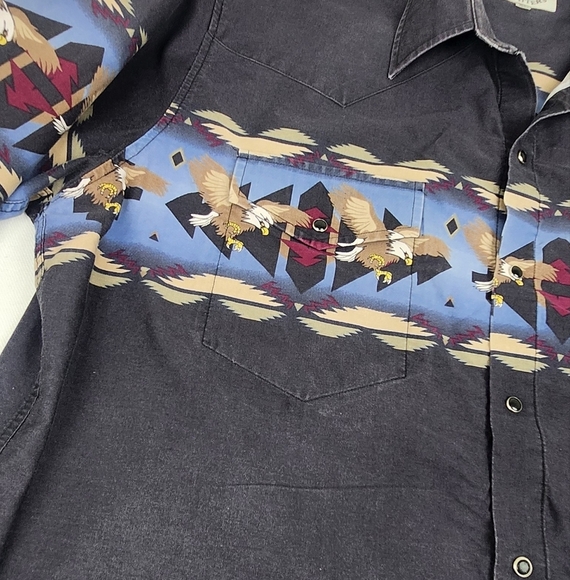 Cumberland Outfitters Western Bald Eagle Black Snap Button Down - Picture 2 of 6